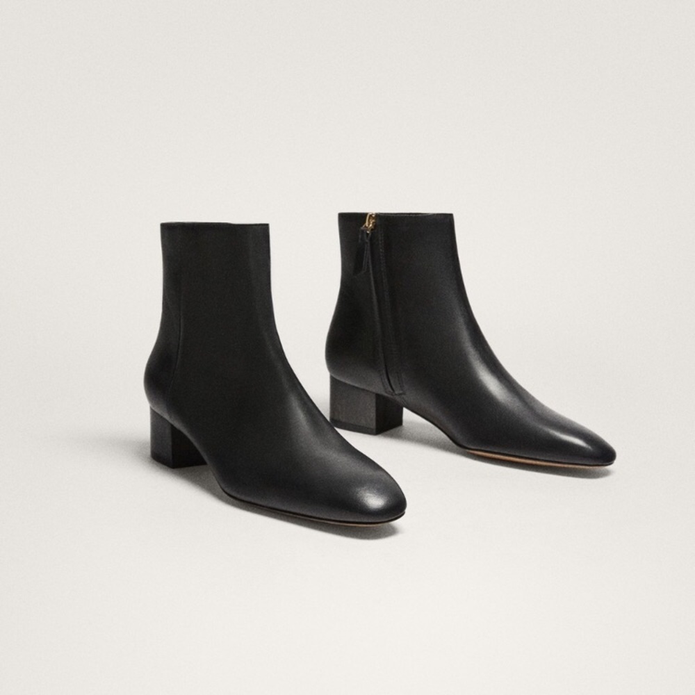 Massimo Dutti Leather ankle boots sz 6